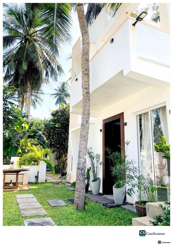 Ayona Beach Villa Katuneriya Exterior foto